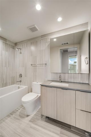 44 East Ave 2903, Austin, TX 78701