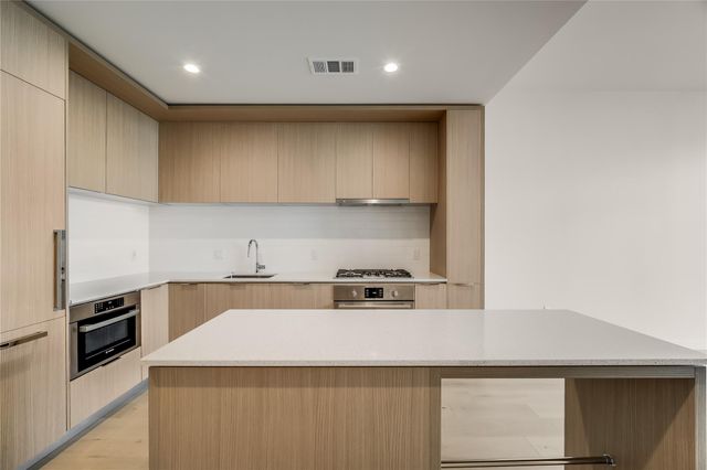44 East Ave 2903, Austin, TX 78701