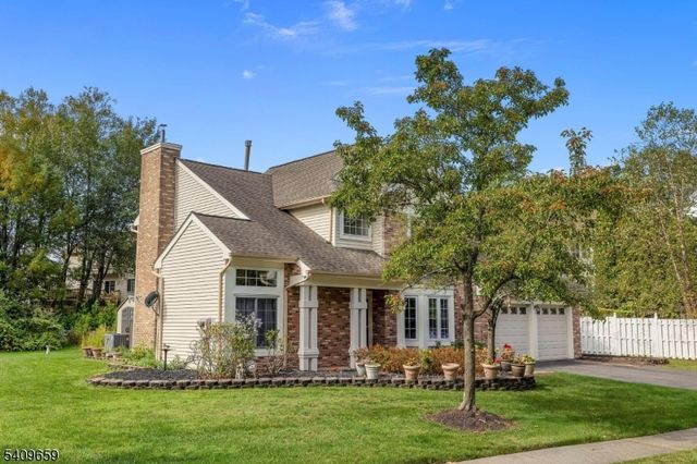 4 Tanglewood Way, Mount Olive Twp., NJ 07828