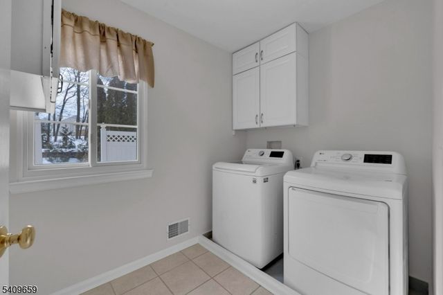 4 Tanglewood Way, Mount Olive Twp., NJ 07828