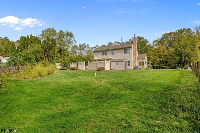 4 Tanglewood Way, Mount Olive Twp., NJ 07828