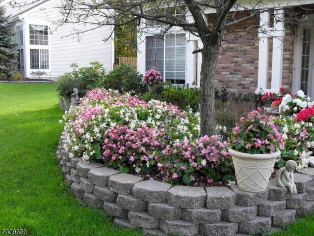 4 Tanglewood Way, Mount Olive Twp., NJ 07828