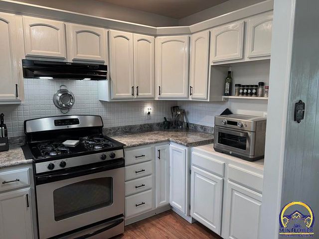 2524 SE Indiana AVE, Topeka, KS 66605