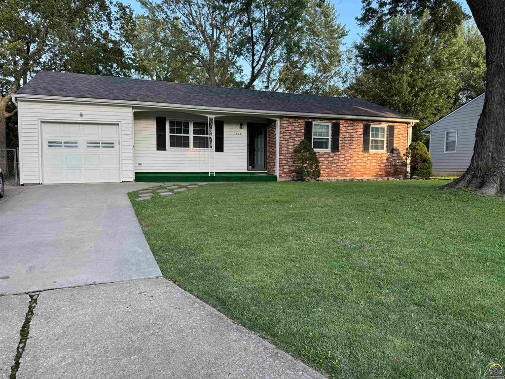 2524 SE Indiana AVE, Topeka, KS 66605