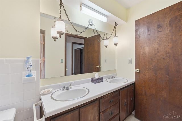 5799 Shaker Road, Franklin Twp, OH 45005