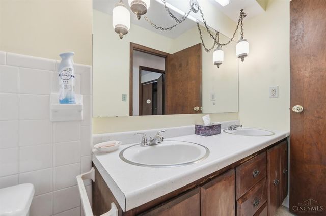 5799 Shaker Road, Franklin Twp, OH 45005