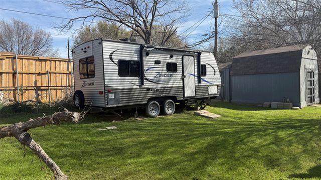 1315 Saturn Drive, Cedar Hill, TX 75104