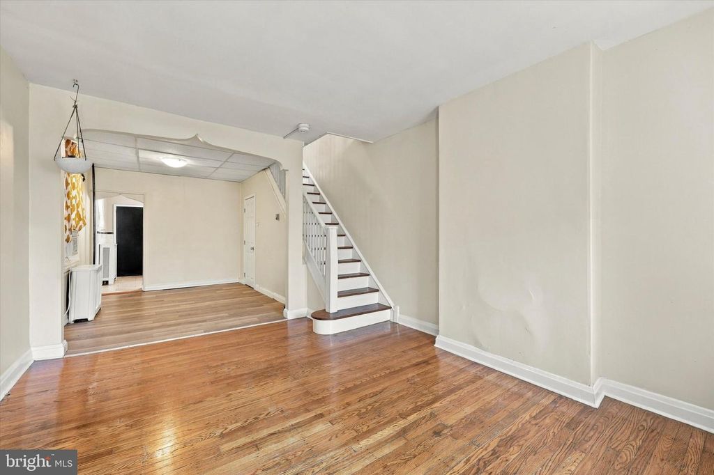 2430 E DAUPHIN ST, PHILADELPHIA, PA 19125 — photo 5