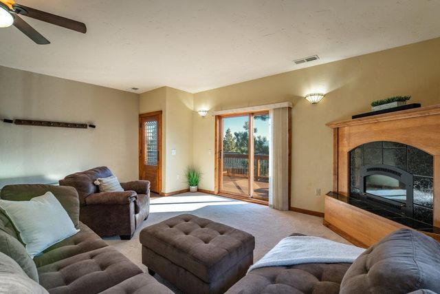 16725 Skislope Way Apt 5, Truckee, CA 96161