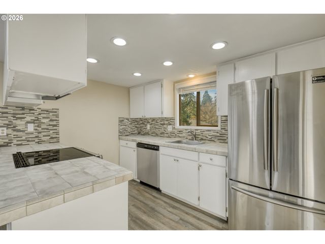 5900 Sw ELLERSON Ter, Beaverton, OR 97007