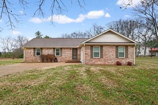 205 Stoneyway Ct, Nolensville, TN 37135