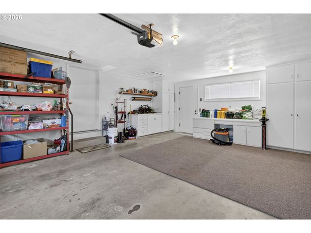 2860 BAKER Blvd, Eugene, OR 97403