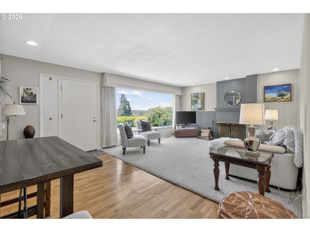 2860 BAKER Blvd, Eugene, OR 97403