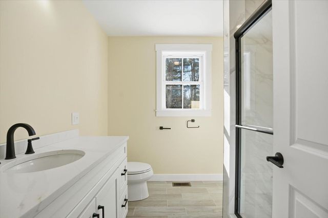 6 Janvrin Drive, Seabrook, NH 03874