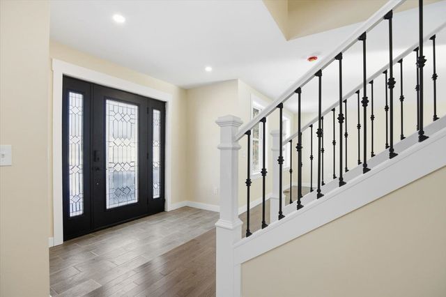 6 Janvrin Drive, Seabrook, NH 03874