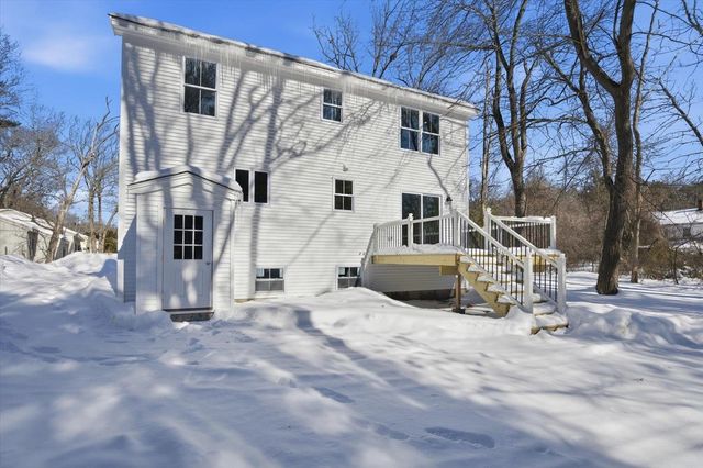 6 Janvrin Drive, Seabrook, NH 03874