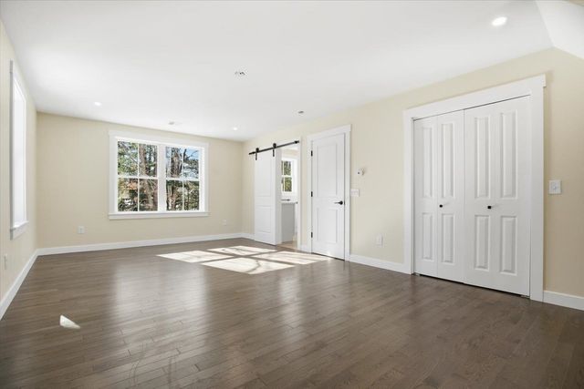 6 Janvrin Drive, Seabrook, NH 03874