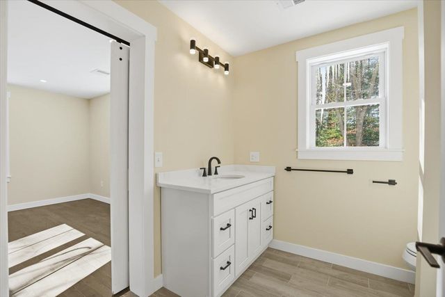 6 Janvrin Drive, Seabrook, NH 03874