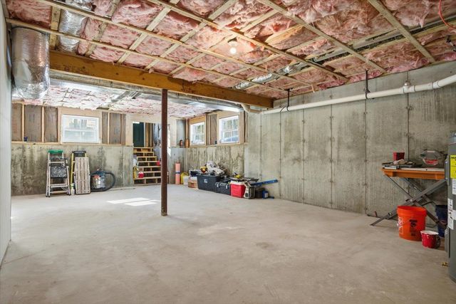 6 Janvrin Drive, Seabrook, NH 03874