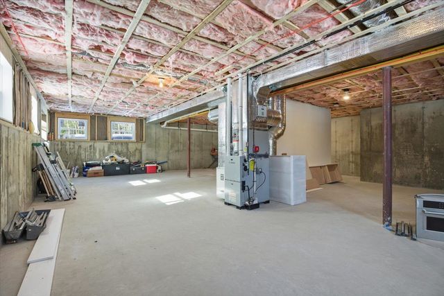 6 Janvrin Drive, Seabrook, NH 03874