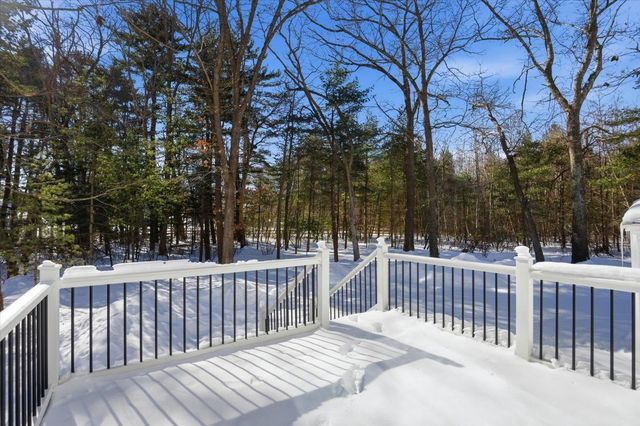 6 Janvrin Drive, Seabrook, NH 03874