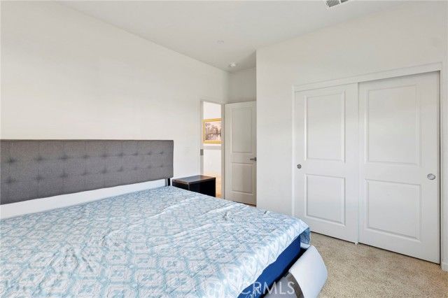 15765 Kings Peak Dr, Fontana, CA 92336