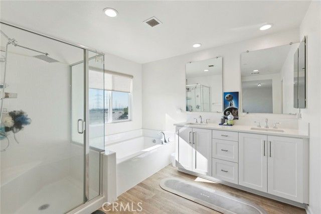 15765 Kings Peak Dr, Fontana, CA 92336