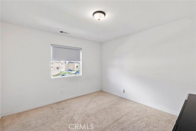 15765 Kings Peak Dr, Fontana, CA 92336