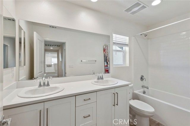 15765 Kings Peak Dr, Fontana, CA 92336