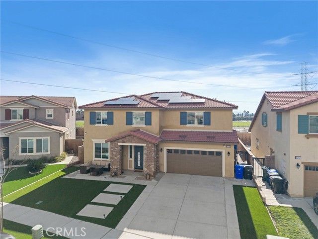 15765 Kings Peak Dr, Fontana, CA 92336