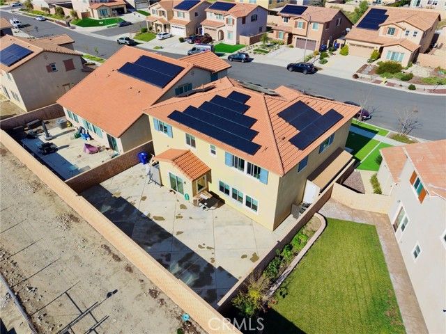 15765 Kings Peak Dr, Fontana, CA 92336