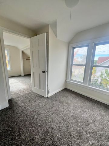 515 7th Street, Iron Mountain, MI 49801