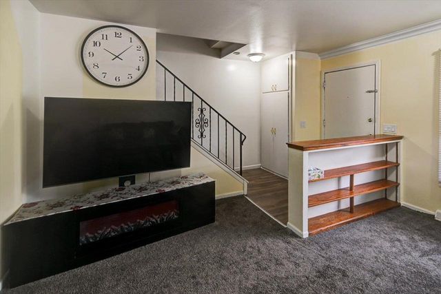 6305-6307 Hammersley Road, Madison, WI 53711