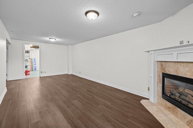 3032 Parkwild Drive, Bettendorf, IA 52722