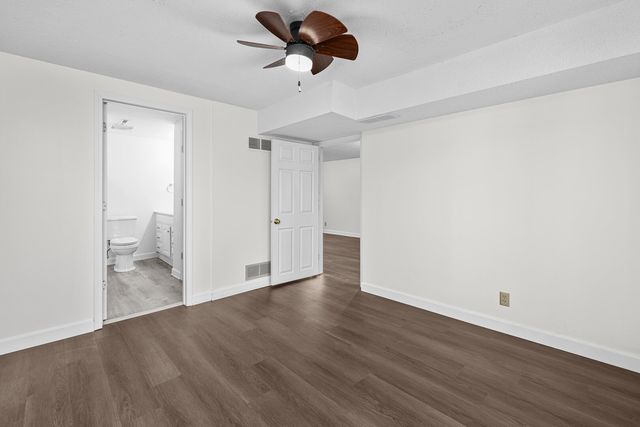 3032 Parkwild Drive, Bettendorf, IA 52722