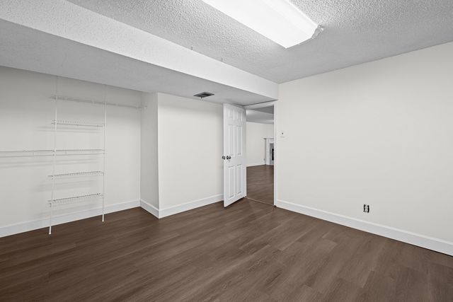 3032 Parkwild Drive, Bettendorf, IA 52722