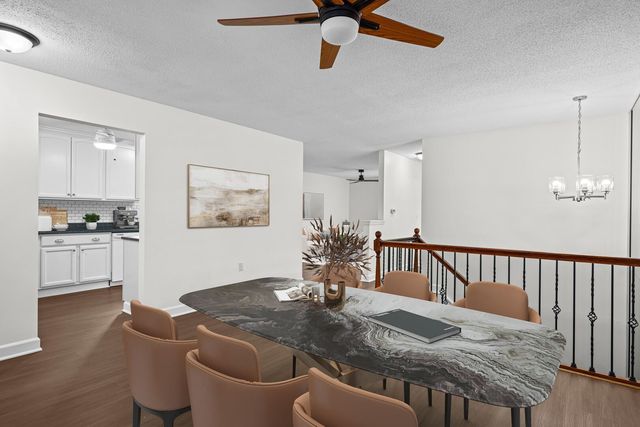 3032 Parkwild Drive, Bettendorf, IA 52722