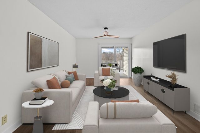 3032 Parkwild Drive, Bettendorf, IA 52722