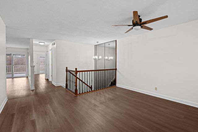 3032 Parkwild Drive, Bettendorf, IA 52722