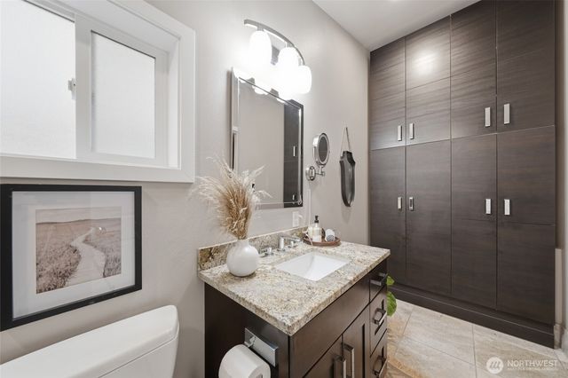 1425 Jones Avenue NE, Renton, WA 98056