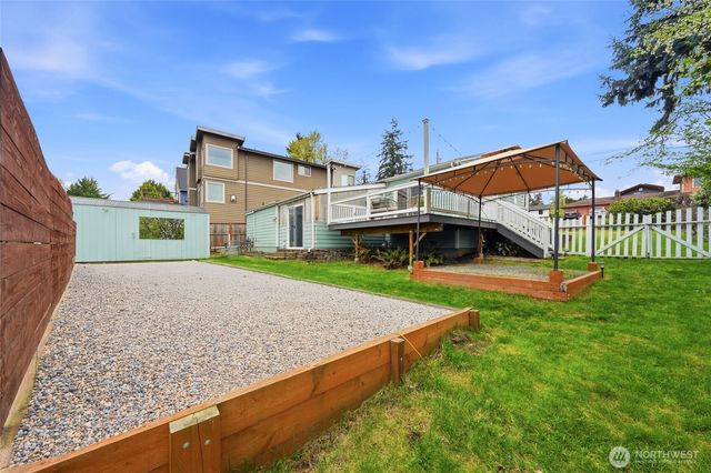 1425 Jones Avenue NE, Renton, WA 98056