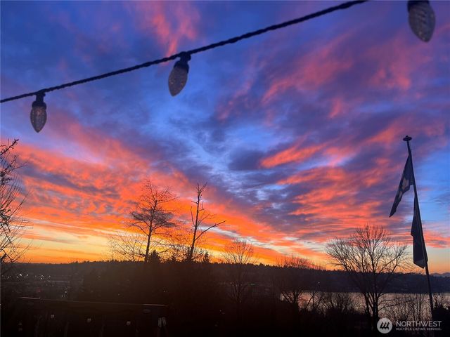 1425 Jones Avenue NE, Renton, WA 98056