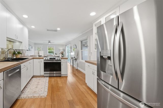 1425 Jones Avenue NE, Renton, WA 98056