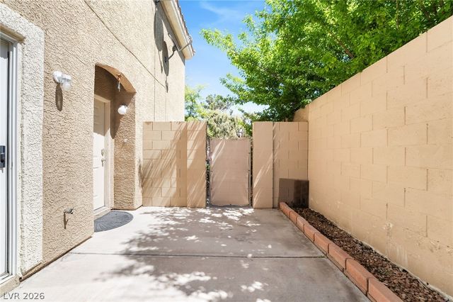 9631 Lame Horse Drive, Las Vegas, NV 89123