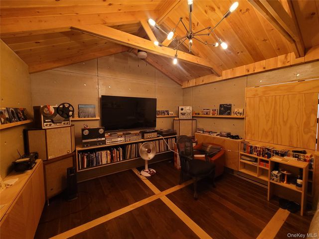 30 Straight Path, Rock Hill, NY 12775