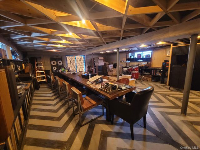 30 Straight Path, Rock Hill, NY 12775