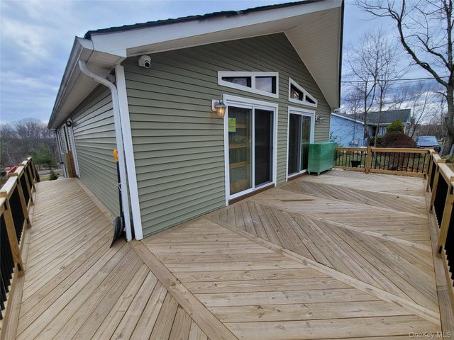 30 Straight Path, Rock Hill, NY 12775