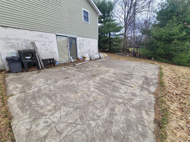 30 Straight Path, Rock Hill, NY 12775