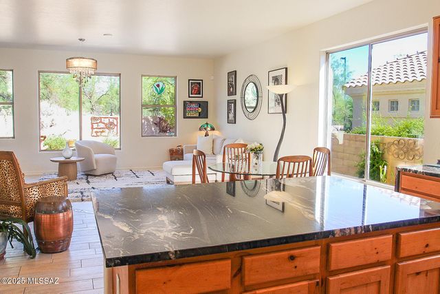 5202 N Spring View Drive, Tucson, AZ 85749