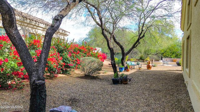 5202 N Spring View Drive, Tucson, AZ 85749